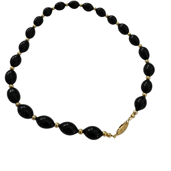 Vintage black glass bead necklace filigree clasp in gold tone - Picture 7 of 7